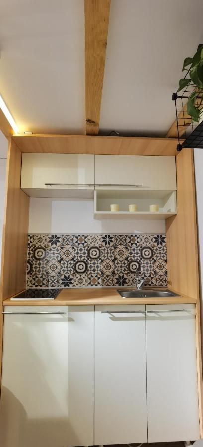 זרנג'נין Zona Apartments 1 מראה חיצוני תמונה