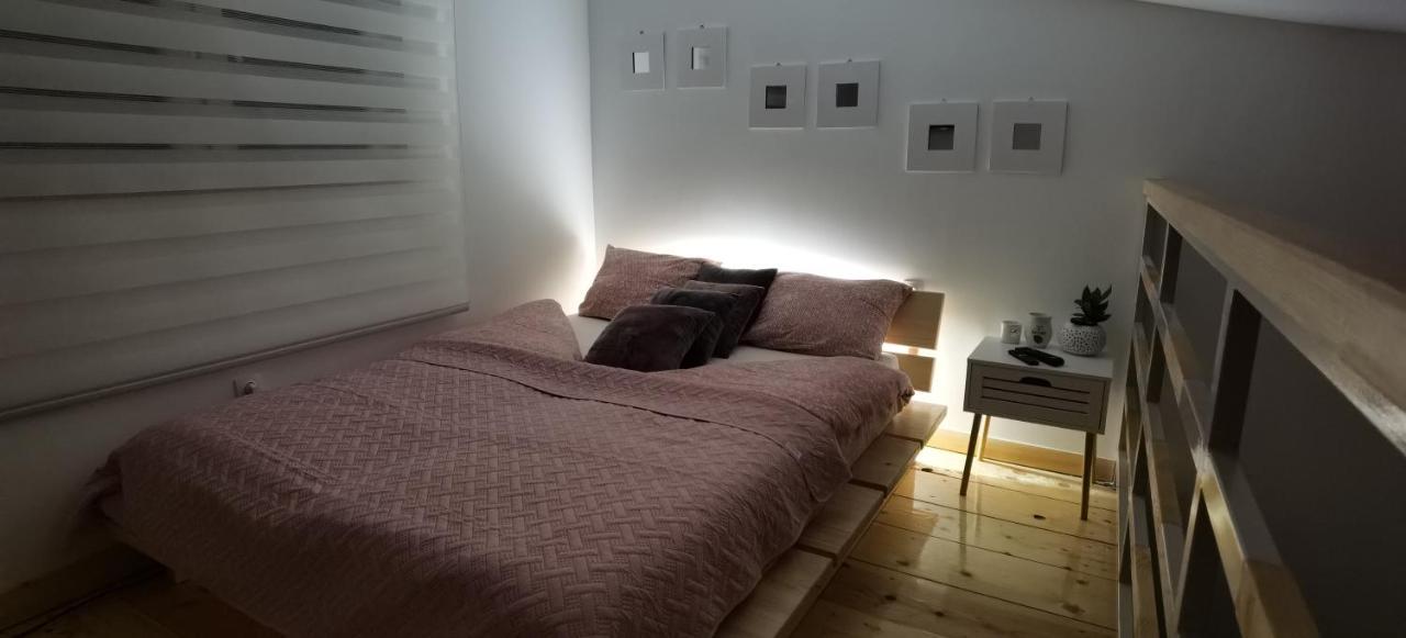 זרנג'נין Zona Apartments 1 מראה חיצוני תמונה