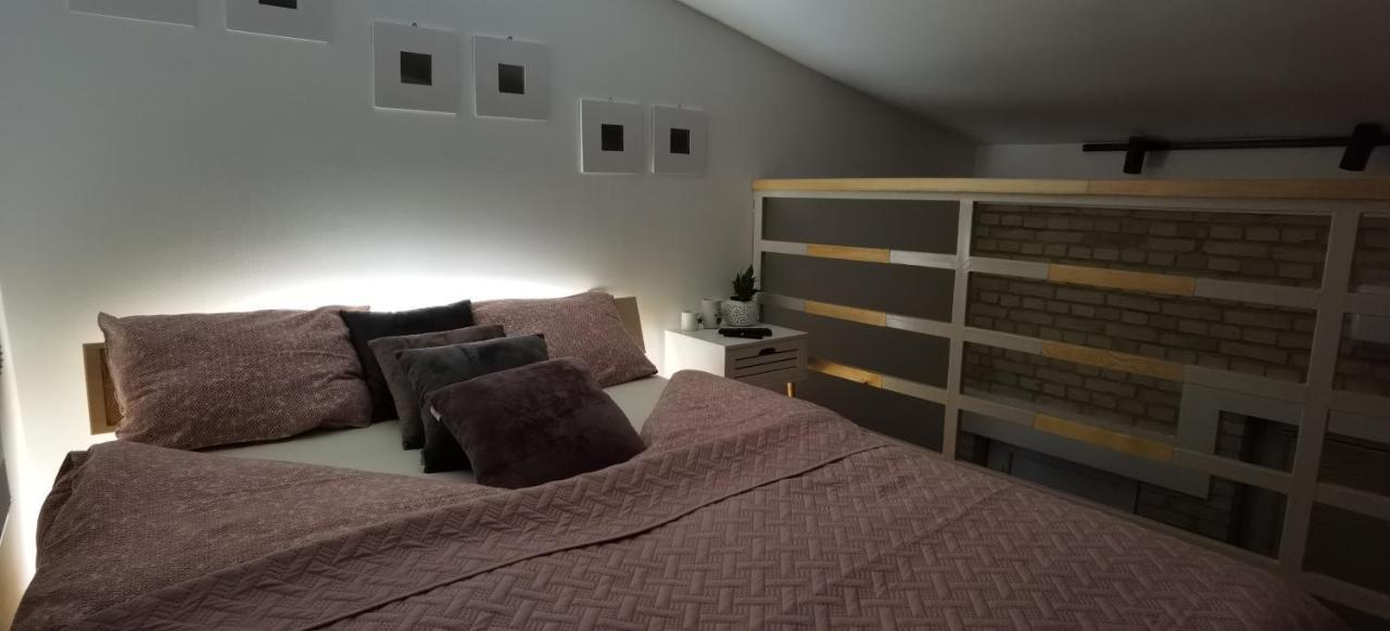 זרנג'נין Zona Apartments 1 מראה חיצוני תמונה